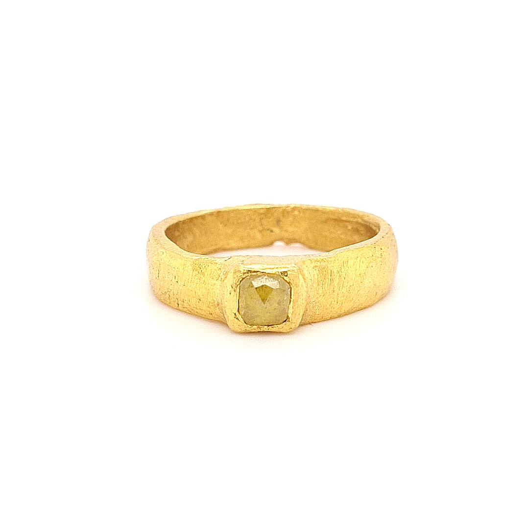 MOYA Raw Elegance 22k gold ring with yellow rosecut diamond